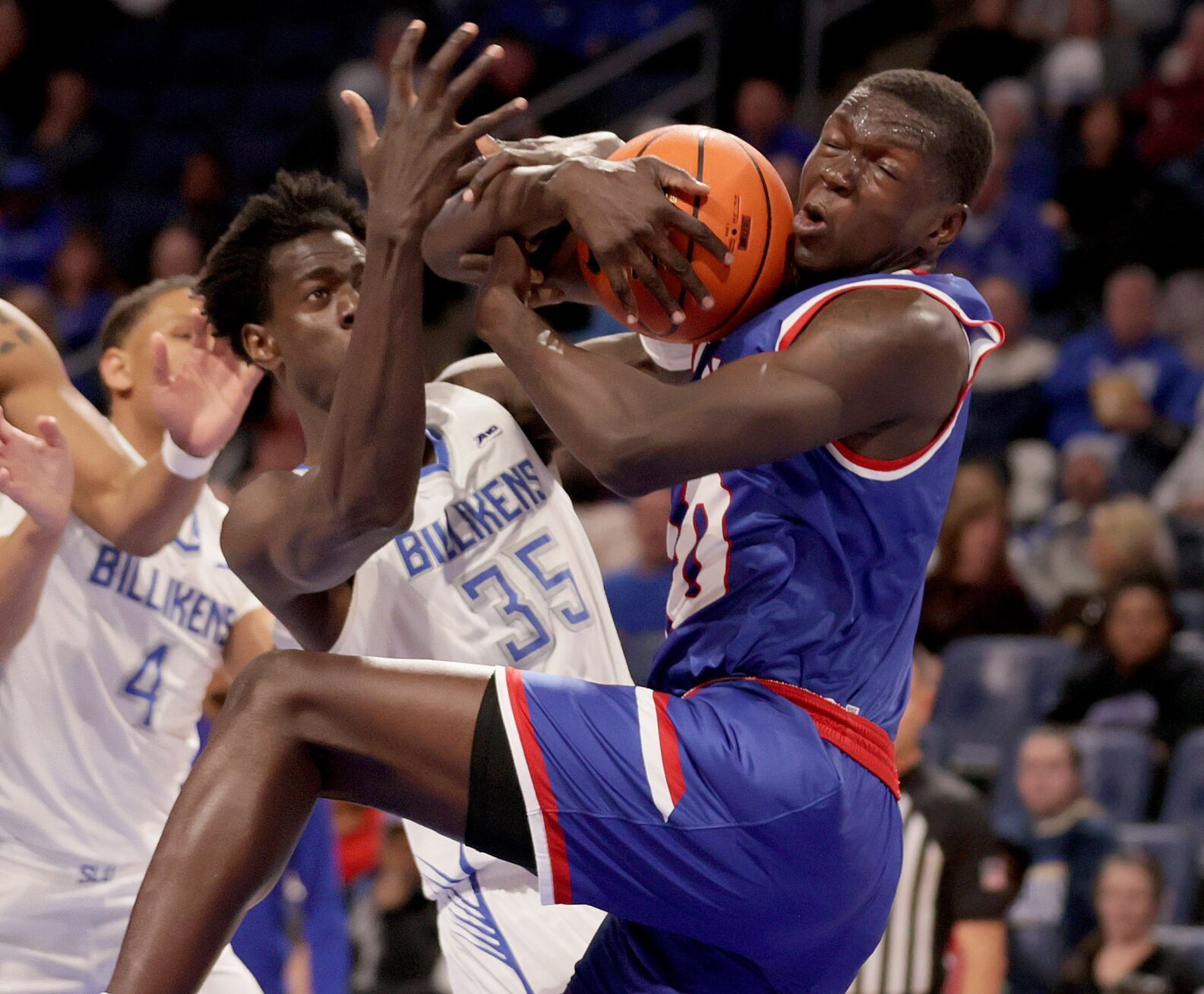 Billikens 80, Tigers 63